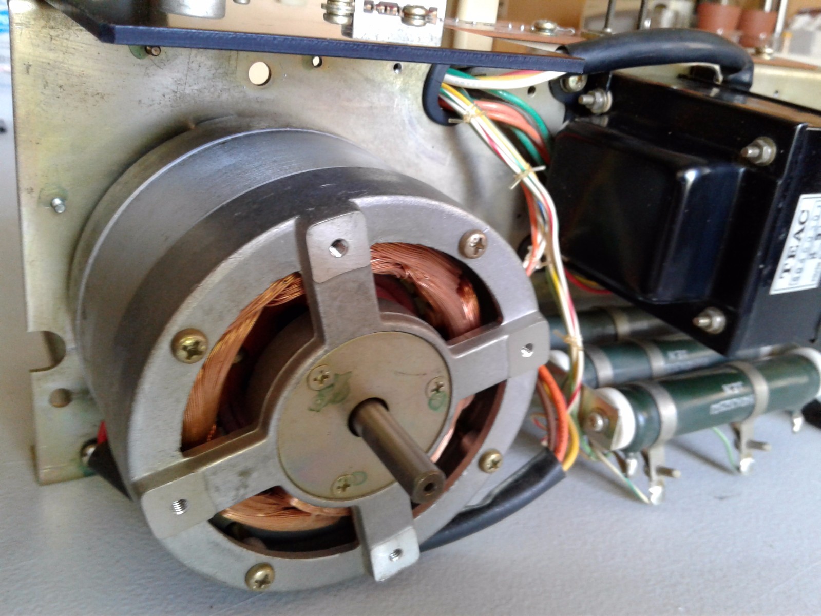 TASCAM Series 70 8Channel ReeltoReel 1/2" Tape Recorder Reel Motors