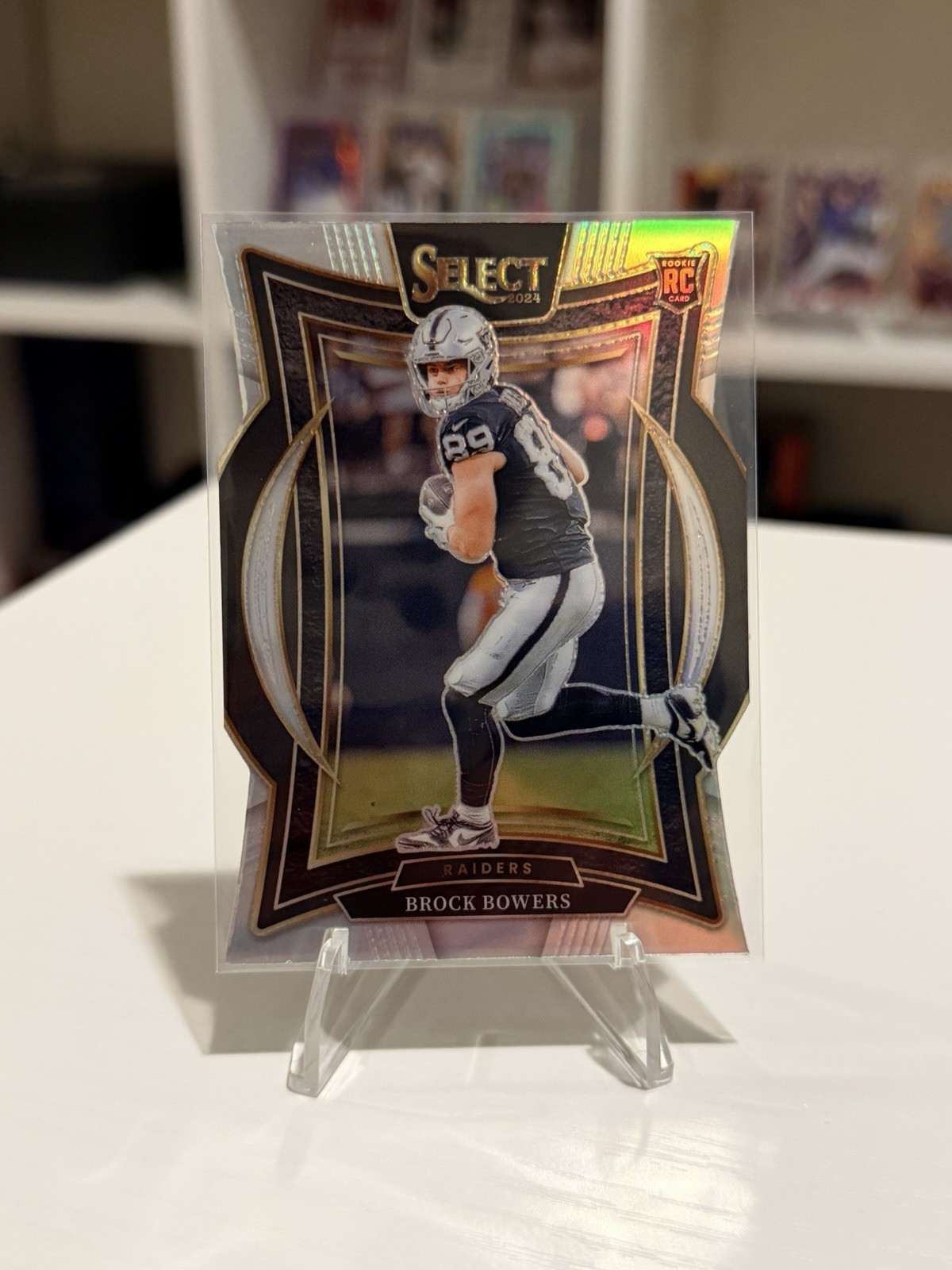 2024 Panini Select - Concourse Brock Bowers #31 Silver Prizm Die-Cut (RC)