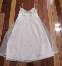 VTG Vanity Fair Sheer Lace Babydoll Nightgown Cream Fairy Size 34 USA READ