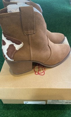 NEW SUGAR Cow Print Boots Women 9M Cognac Western Ankle Booties  FREE SHIPPING