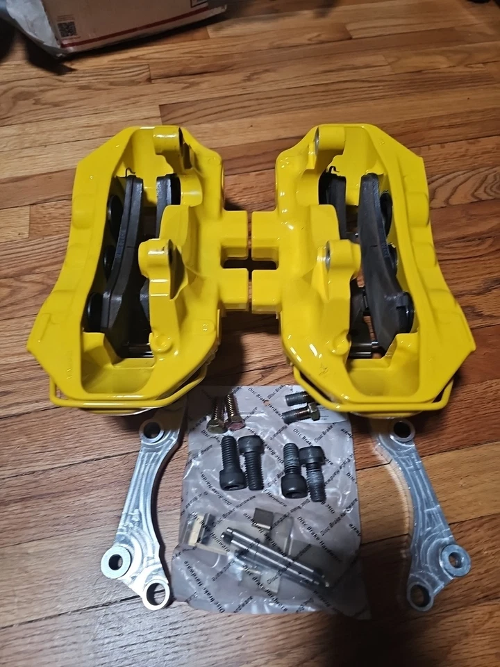 Kit de pinza de freno delantera DC5CREATIONS Cadillac CTSV 6 potes para RSX Foto 3 de 4