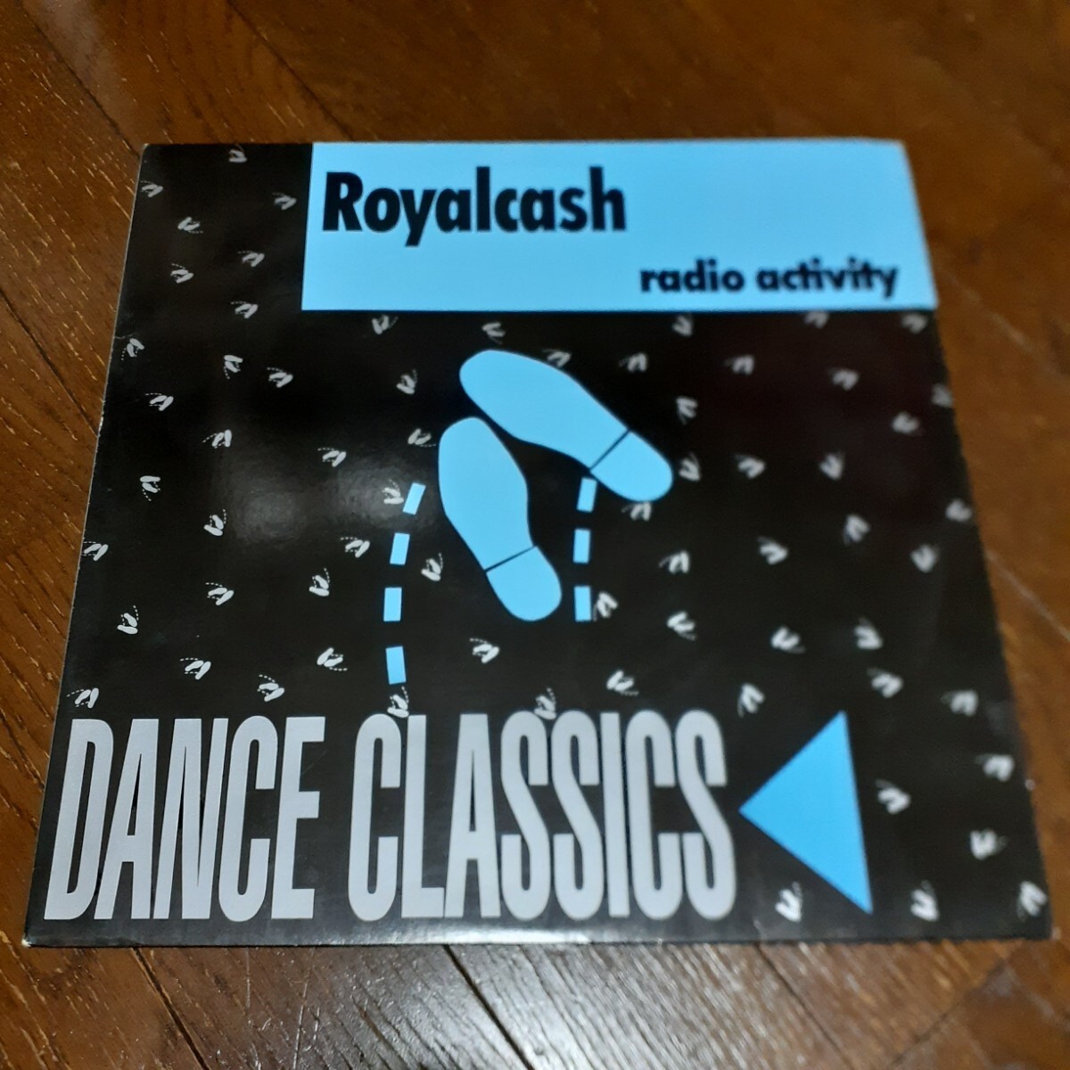 ROYALCASH / RADIO ACTIVITY /VOCODER ELECTRO,EDMX(DMX KREW) & CHROMEO MIX CD