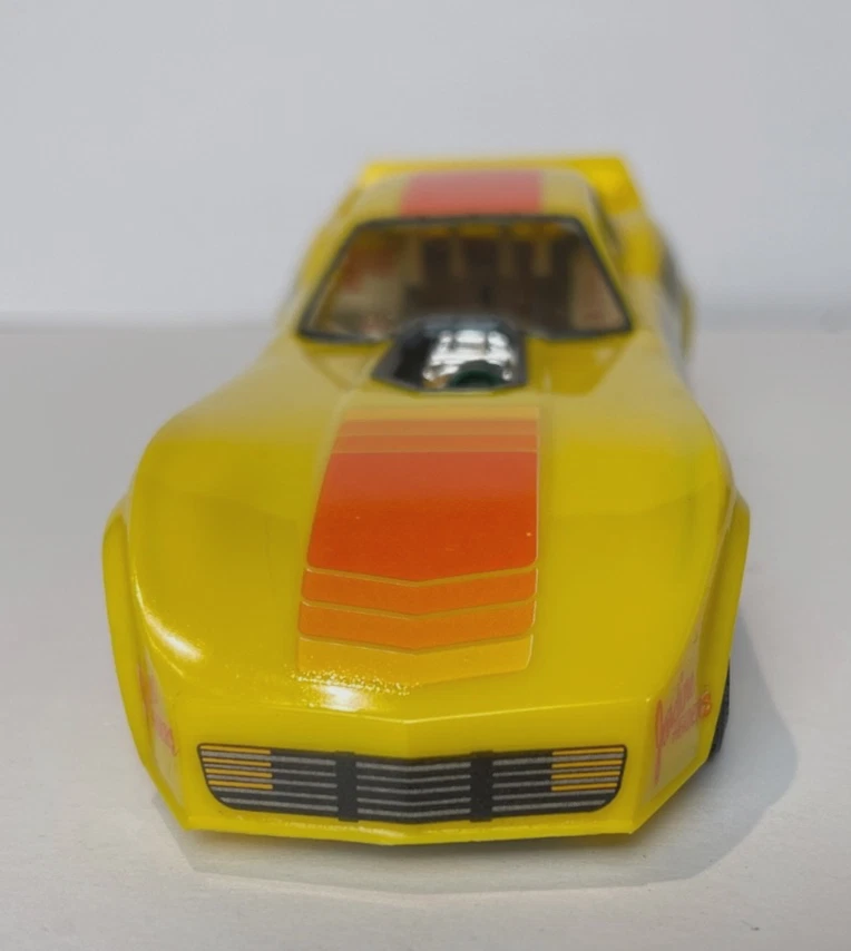 MPC 1980 Chevrolet Corvette C3 Drag Racing Model 1/24 Vintage - Image 4 of 4