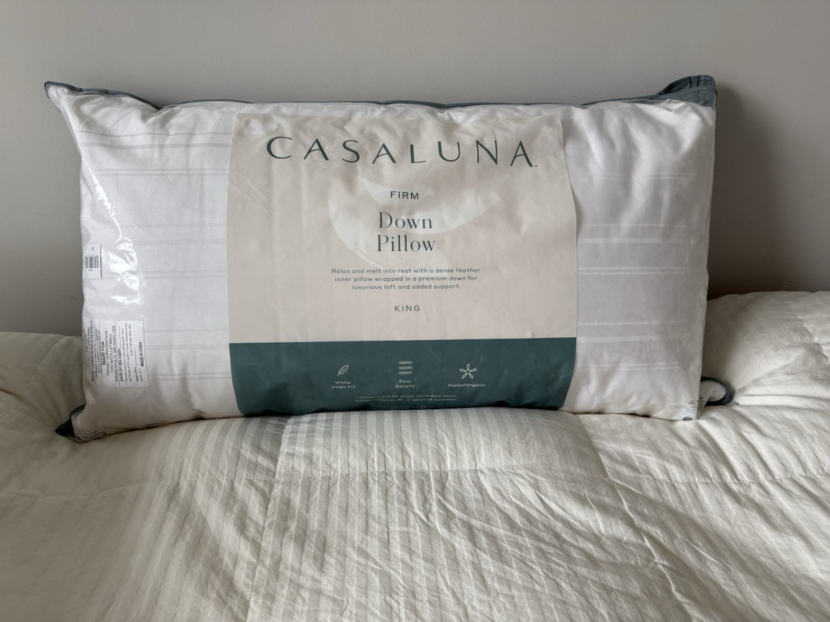 NWT CASALUNA WHITE DUCK DOWN FEATHER KING PILLOW SZ 20 X 36 in