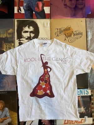 2000 s Kool & The Gang Still Kool Men s Large T-Shirt