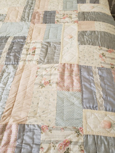 Vintage Satin Patchwork Applique Quilt 88x100 Vintage Flowers QUEEN Lace Tulle