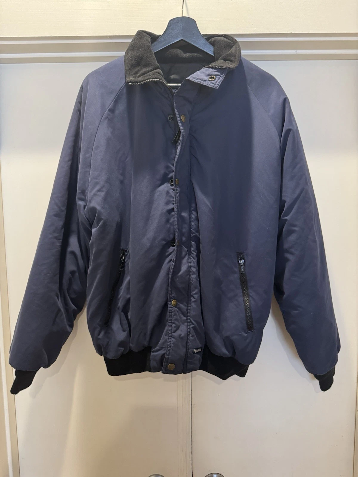 VTG RefrigiWear Insulated Bomber Jacket Large Ribbed Cuffs Navy Blue
