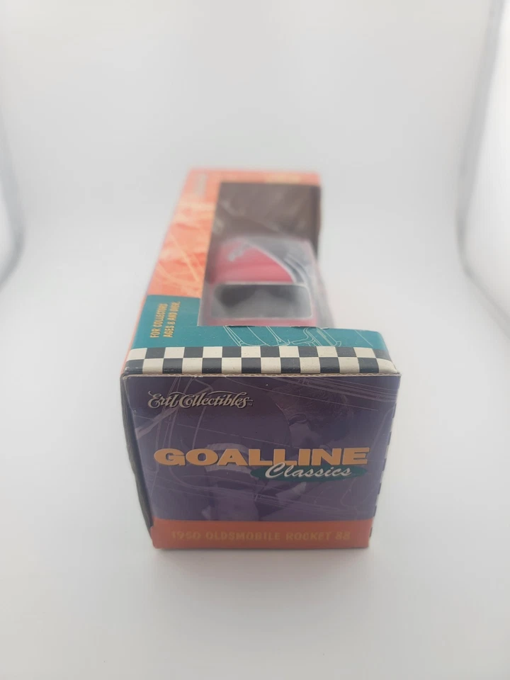 Ertl Atlanta Falcons 1950 Oldsmobile Rocket 88 Die-Cast Metal Bloqueo Banco de Monedas Foto 4 de 4