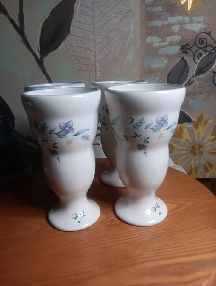 Vintage Retired Pfaltzgraff Stoneware (April) Ice Cream Parfait Desert  Cup - Image 4 of 4