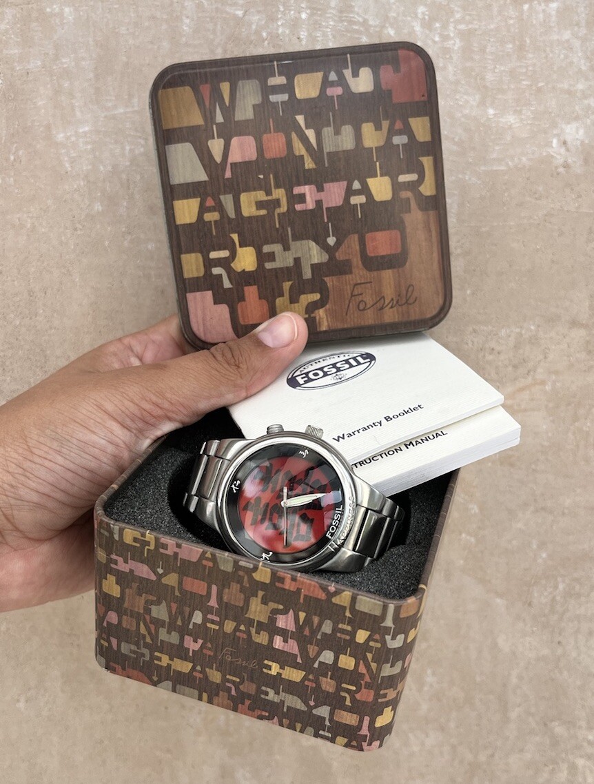 Fossil Big tic watch Happiness rare Jr-8083 red vintage Fossil Big tic watch Happiness rare Jr-8083 red vintage
