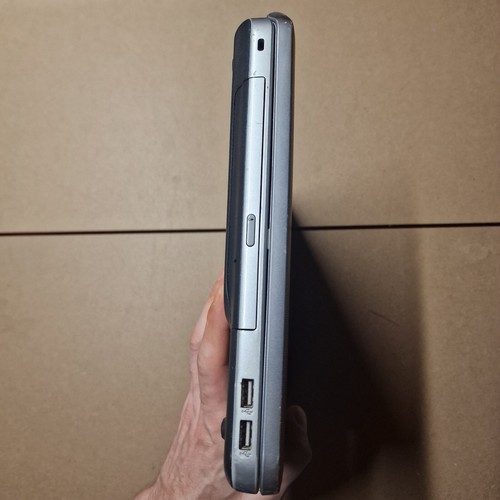 Sony Vaio VGN-NR21J/S , PCG-7113M ,Pentium, NO HDD, NO BATTERY, TESTED TO BIOS - Picture 21 of 24