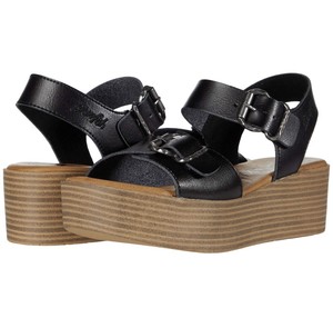 blowfish platform shoes