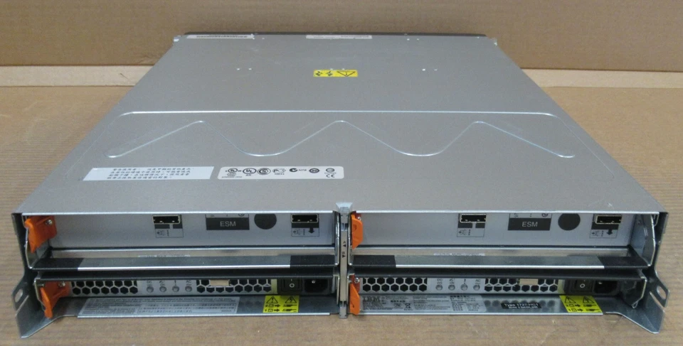 IBM EXP3000 Expansion Storage Array 12x SAS Bays 5x 1TB 2x CTRL & 2x PSU 39R6464 - Image 2 of 4