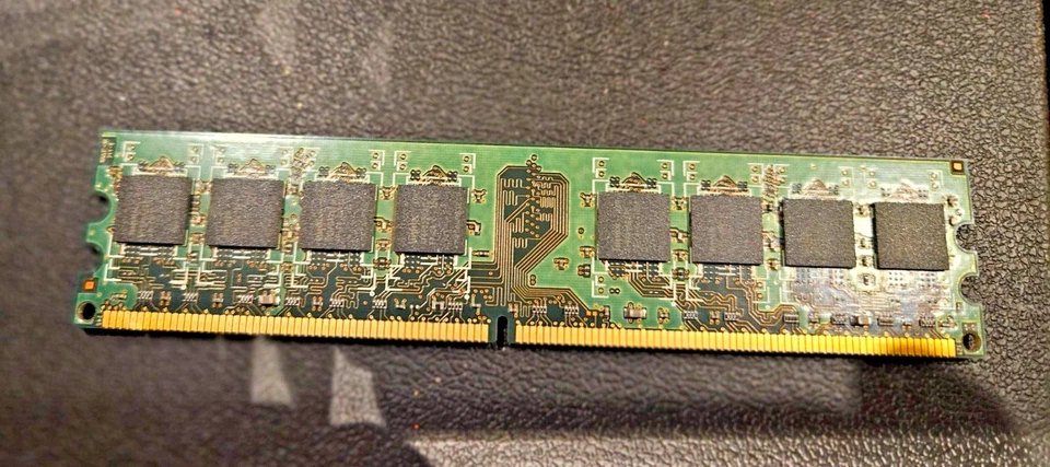 Hynix 1 GB RAM 2Rx8, PC2-4200U-444-12,  HYMP512U64CP8-C4 AB-C - Image 2 of 4