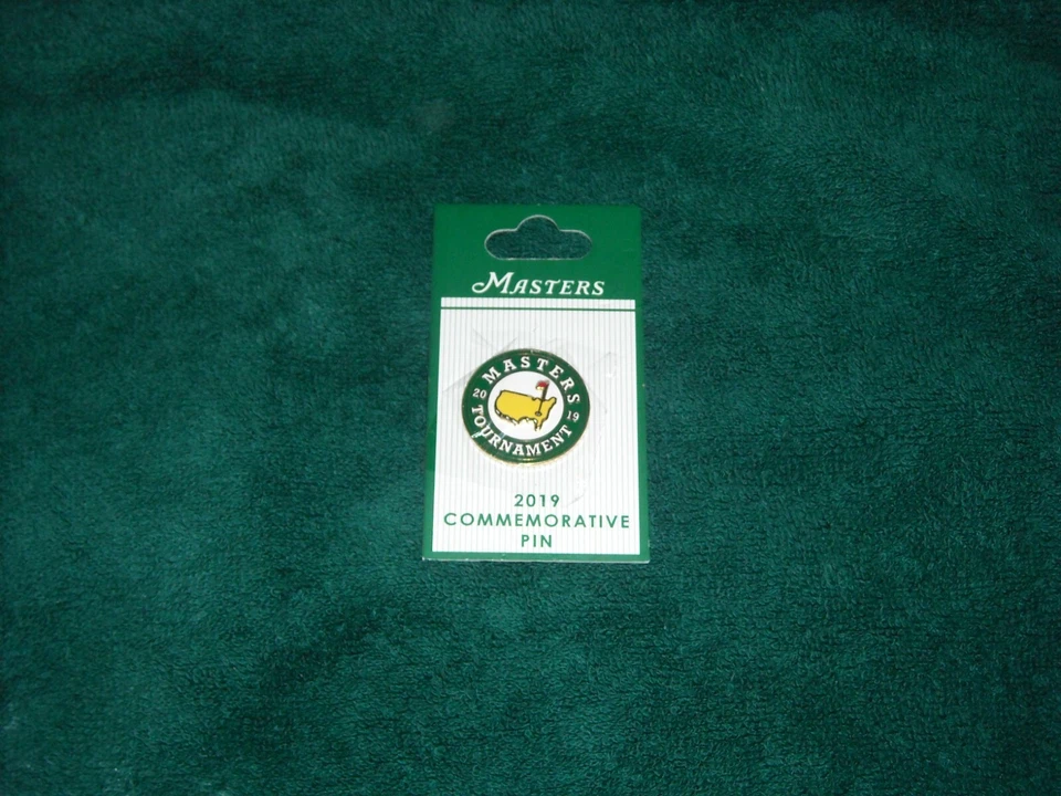 Pin conmemorativo Masters 2019 y paquete de golf de cubierta superior 2001 - Tiger's RC año UD!!! Foto 3 de 4