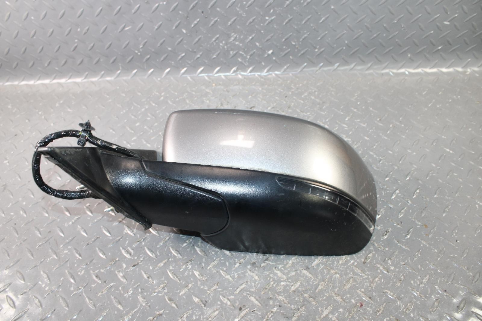 Maserati Ghibli 2014-2017 Left Side view mirror housing Silver