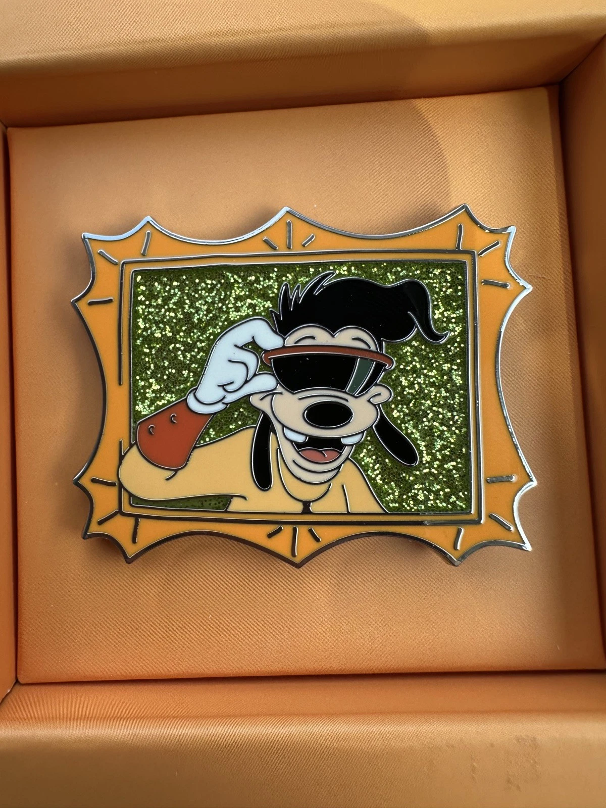Disney 2025 Halloween Countdown Advent Calendar Max Powerline pin LE 1000