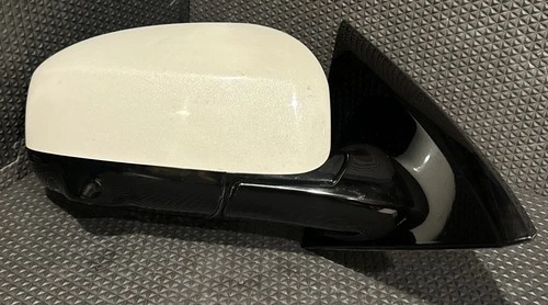 2013 - 2016 Nissan Pathfinder White Pearl Side Mirror Right Passenger W/ Camera