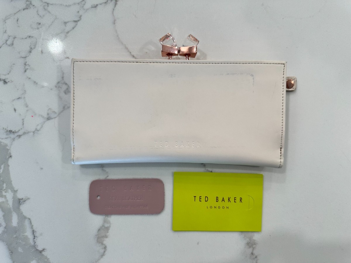 Ted Baker London RARE Nude & Light Pink Leather w/ Crystal Popper 