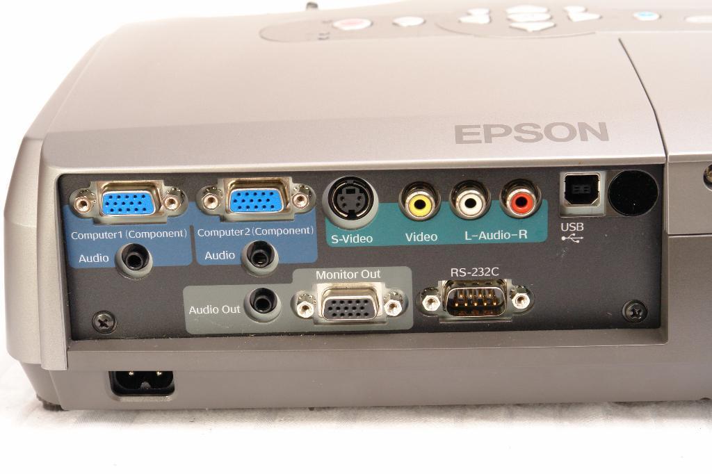 EPSON プロジェクター EMP-82 Epson Europe EMP-82 3LCD Projector Specs