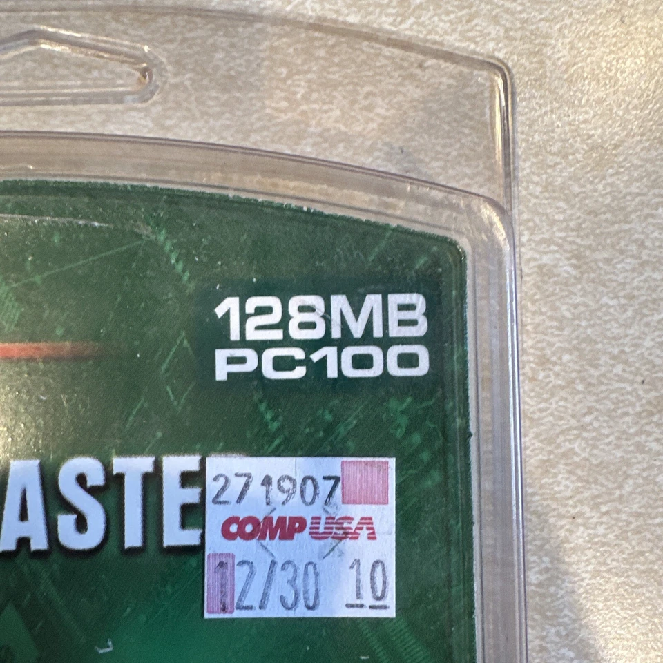 PNY - 128MB PC100 SoDIMM Notebook Memory Model:6416YESWMC SKU:3910129 - Image 3 of 4