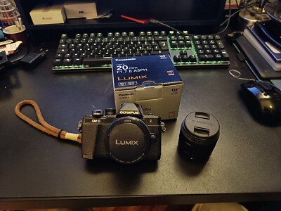 Kit Olympus OM-D E-M10 II + 2 Objektive + 2 Akkus + Ladegerät