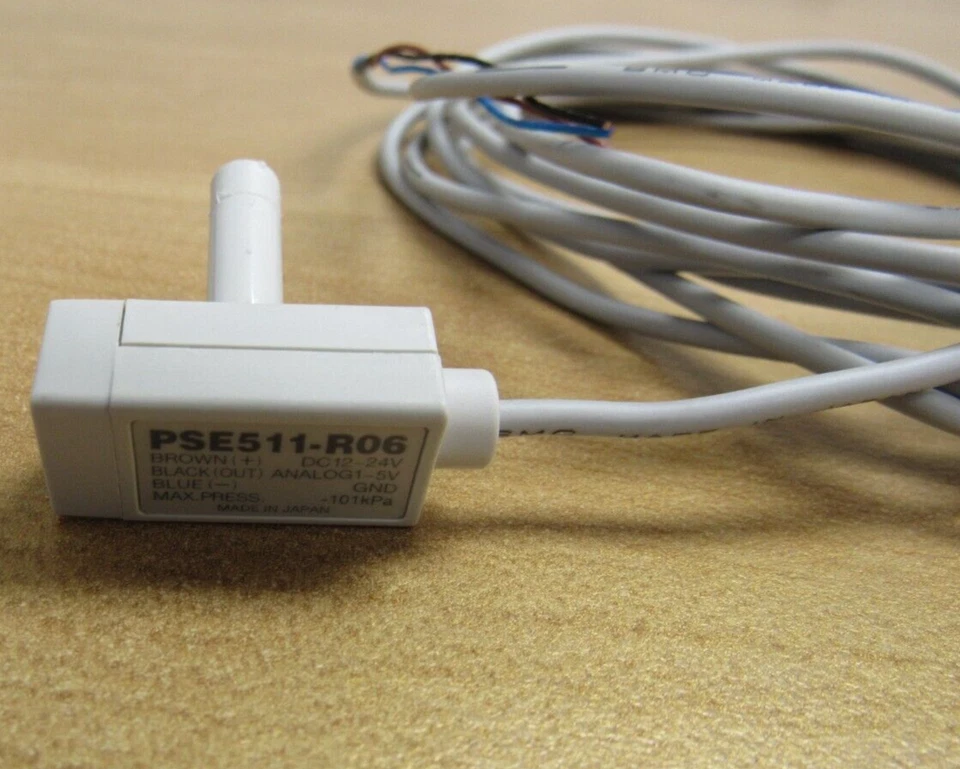 SMC PSE511-R06 12-24 VDC Vacuum Sensor -101 - 0 kPa Analog 1-5 VDC Output 6MM - Image 2 of 4