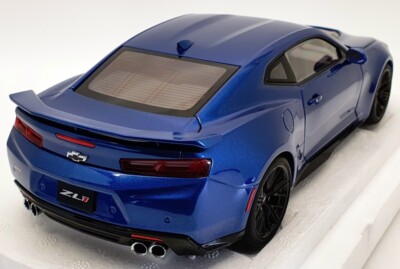 群青色　2000CHEVROLET 1/18スケール 群青色 2000CHEVROLET 1/18スケール 群青色 2000CHEVROLET 1/18