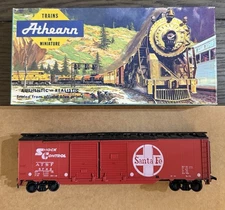 HO Scale Athearn 50’ Boxcar. Santa Fe #8742