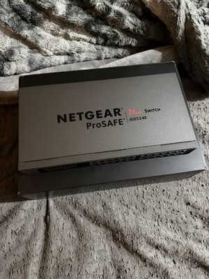 NETGEAR ProSafe Plus Switch 24-Port Gigabit Switch JG5524Ev2