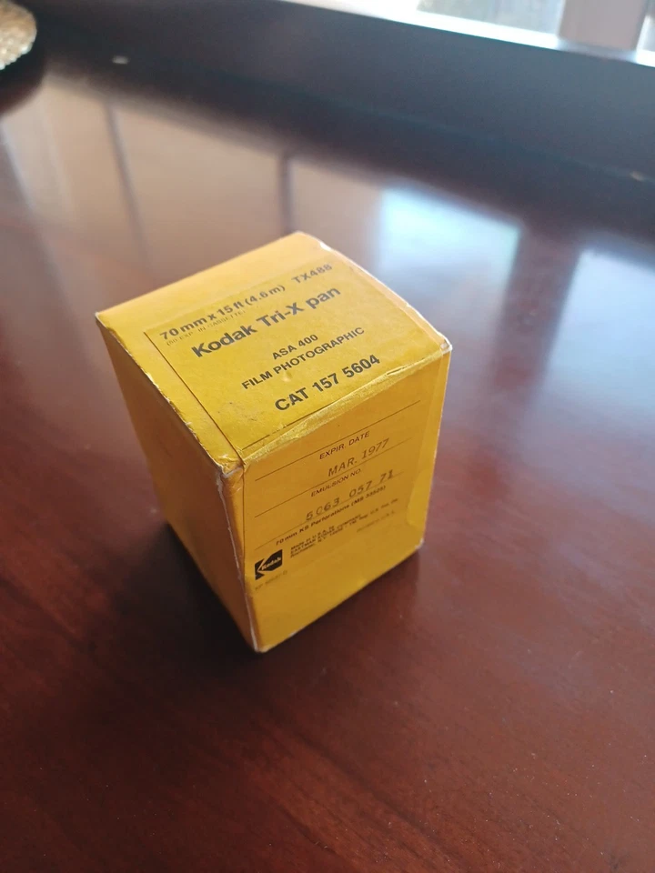 70 mm X 15 pies. Película KODAK Tti-X Pan TX488 en bote, exp. 1977 ¡Sellado! NOS  Foto 3 de 4