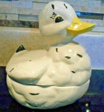Vintage Byron Molds, Ceramic  White Duck Trinket Box / Dish