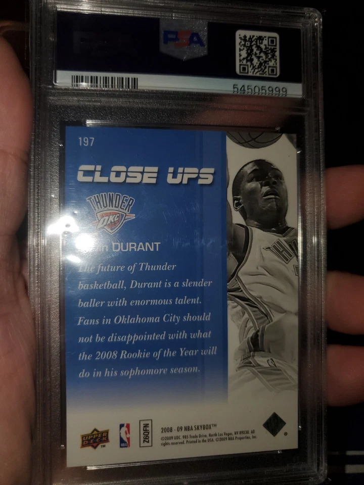 Skybox Kevin Durant #197 2008 primeros planos PSA 8 ¡Como nuevo! ¡GUERREROS! HOF! CAMPEÓN🏀🔥 Foto 3 de 4