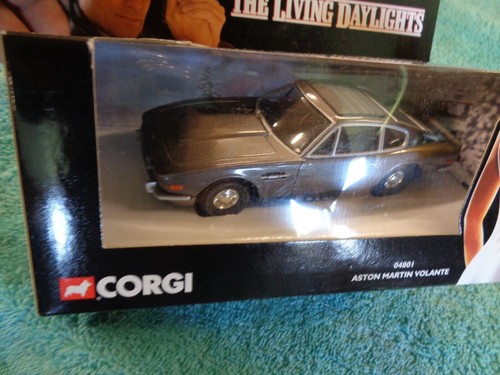 Corgi James Bond Aston Martin Volante The Living Daylights # 04801 - Picture 2 of 3
