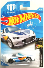 Hot Wheels '15 Mazda MX-5 Miata Nightburnerz 3 of 10 Mad Mike 40/365 2017