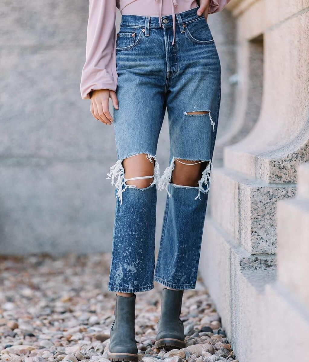 NWT $98 Levis 501 Women Jeans W32 L26 Original Cropped High NWT $98 Levis 501 Women Jeans W32 L26 Original Cropped High