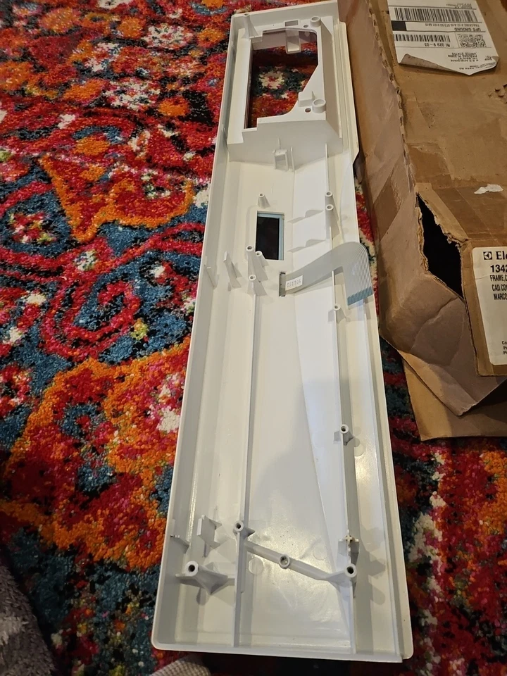 134208250 GENUINO OEM ELECTROLUX Frigidaire lavadora panel táctil y panel de control --nuevo en caja Foto 4 de 4
