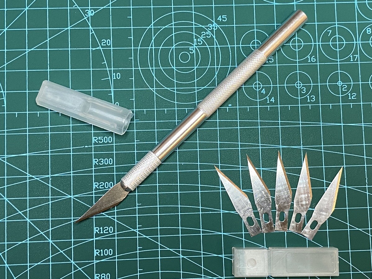 Modeler's Gundam Model Builder's Cutting Mat 12