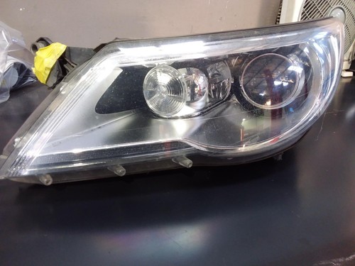 VOLKSWAGEN TIGUAN LEFT HEADLAMP 5N, XENON TYPE, 05/08-06/11 08 09 10 11
