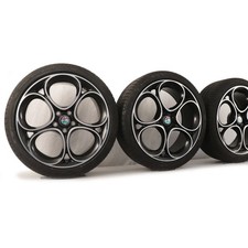 Alufelgen Alfa Romeo Giulia 19 ORIGINAL 225+255 Sommer 156151629 156144299