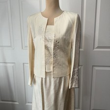 Papell Petites Skirt Suit Womens 12P White Silk Floral Embroidered 2 Piece Set