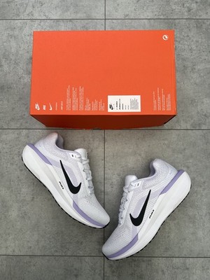 Nike Air Winflo 11 Damen-Laufschuhe  White/Anthracite-Hydrangeas    UK 5,5