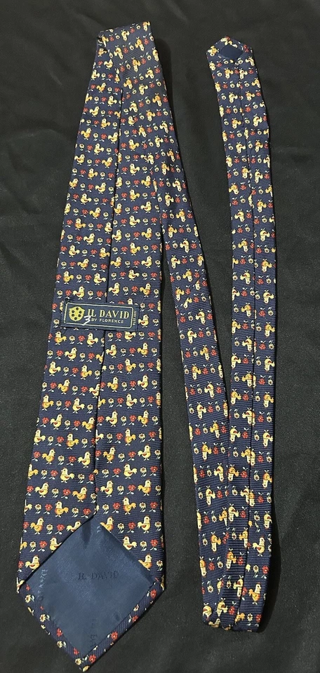 Corbata de cuello Il David By Florence para hombre azul marino gallos y flores colorida juguetona Foto 3 de 4