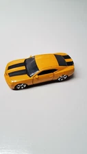 Jada 2010 Camaro SS Scale 1:32 Diecast Toy Car Yellow & Black Stripes DOORS OPEN