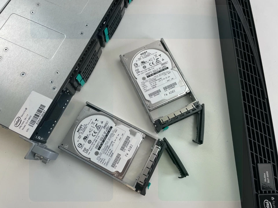 Intel McAffe 1U Server - 32GB RAM - 2 X 600GB HDD - 2 X Xeon E5-2620V4 2.1GHz 8C - Image 3 of 4