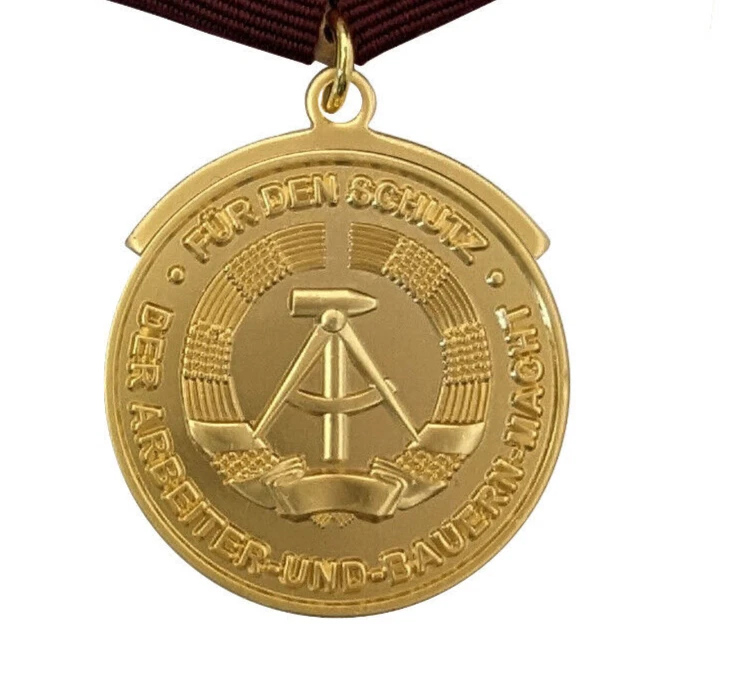 Verdienter Mitarbeiter der Staatssicherheit (DDR) - Bild 3 von 3