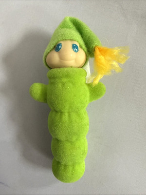 Hasbro World's Smallest Glo Worm (Squeeze Tight To Light) 3'' Night Toy 2017