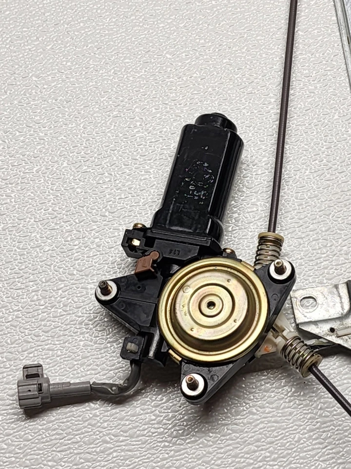(Core Charge) 1993-1997 Lexus GS300 Ventana Regulador Motor Conjunto Trasero Izquierdo Foto 3 de 4