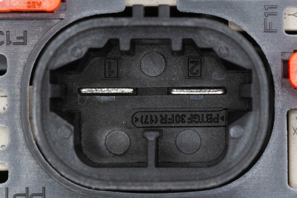 Panne de démarrage Jumpy II ? Changez la boite fusibles BSM 9800270480 pour réparer l'allumage