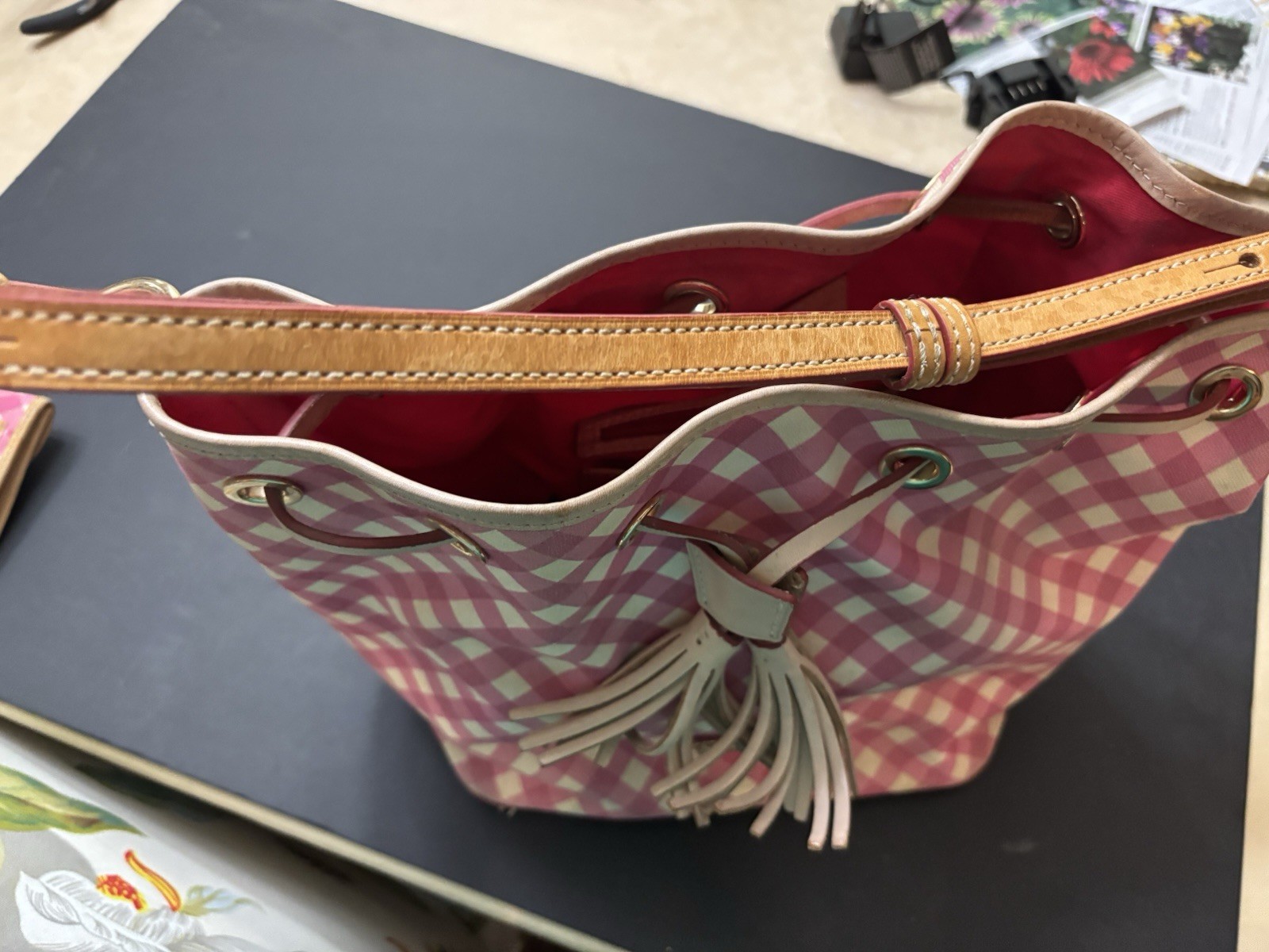 dooney bourke gingham drawstring handbag large wi… - image 3